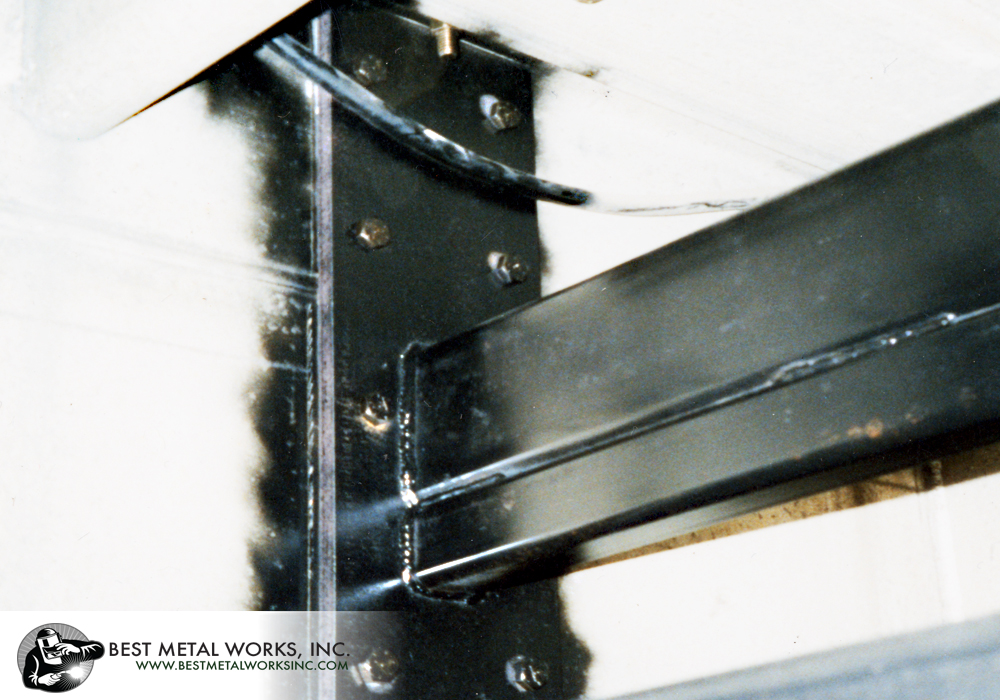 Fabrication of Piggyback Mount for an Aluminum Trailer 3